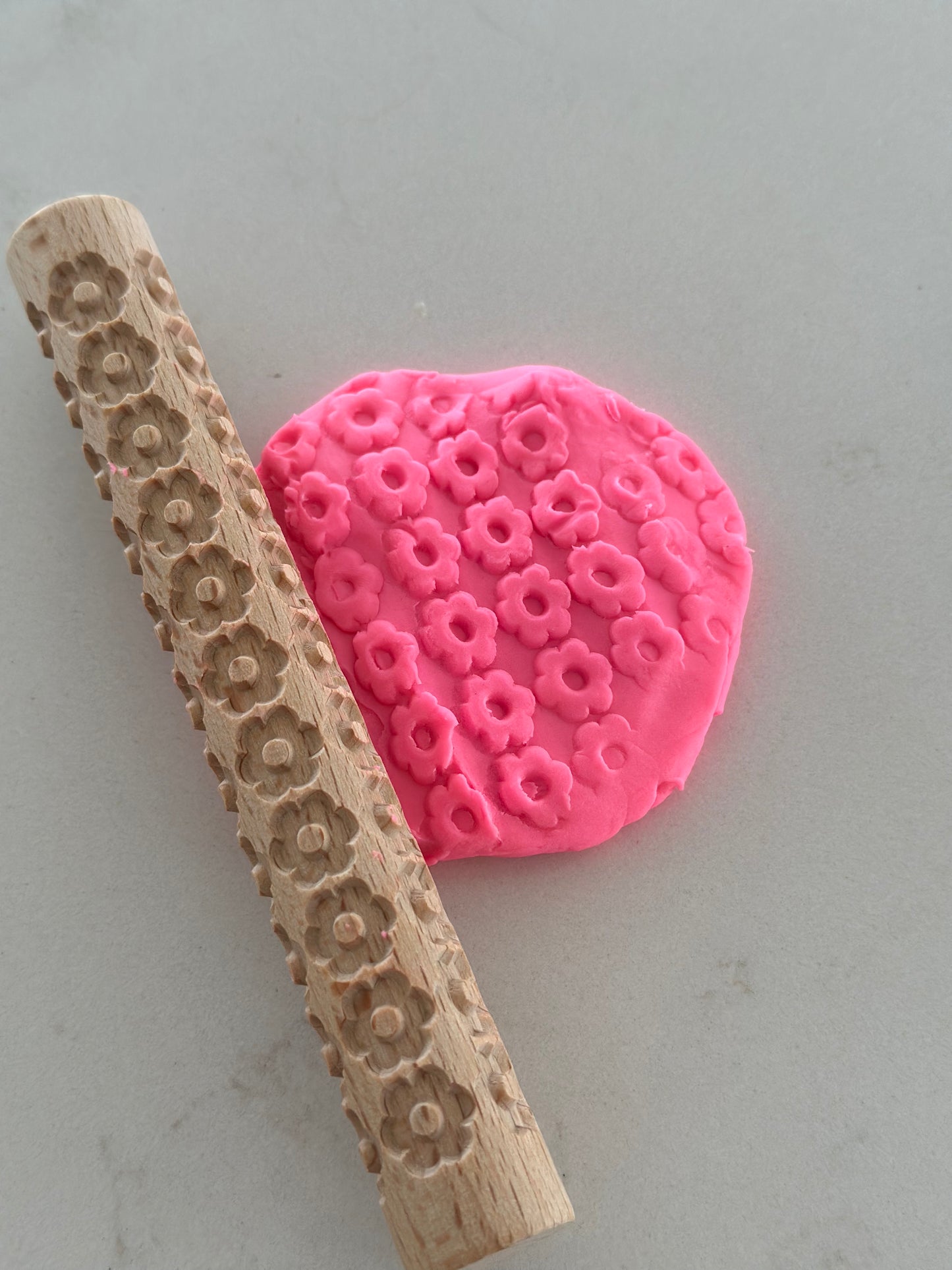 Wooden patterned rolling pin set