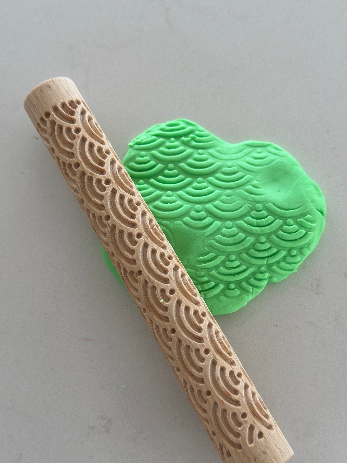 Wooden patterned rolling pin set